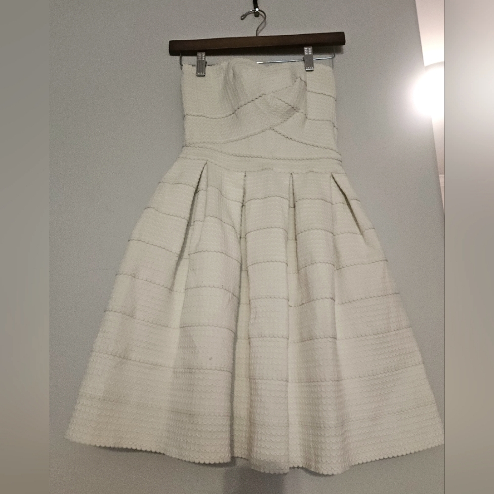 Womens Small Strapless Dress